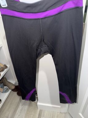Black lululemon Athletic Leggings with Purple Trim